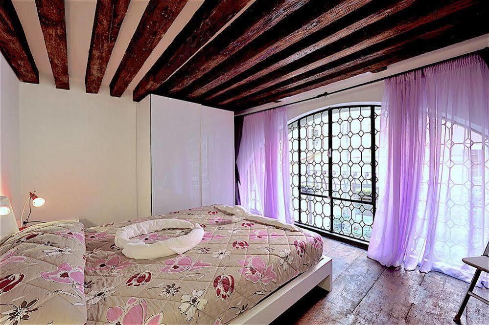 Red Rose Apartamento Venecia